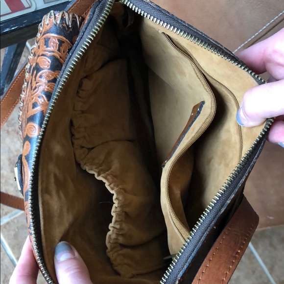 Patricia Nash Hans tooled bag. Med size - Picture 4 of 5